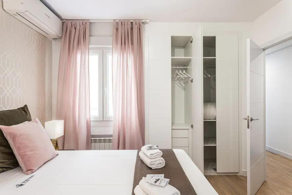 מדריד Nice Apartment Near Gran Via Val27 מראה חיצוני תמונה